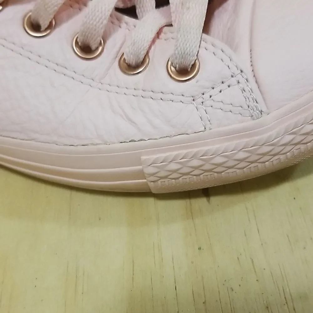 Converse Pink Leather Chuck Taylor Mens sz 9 Wmn's sz 11